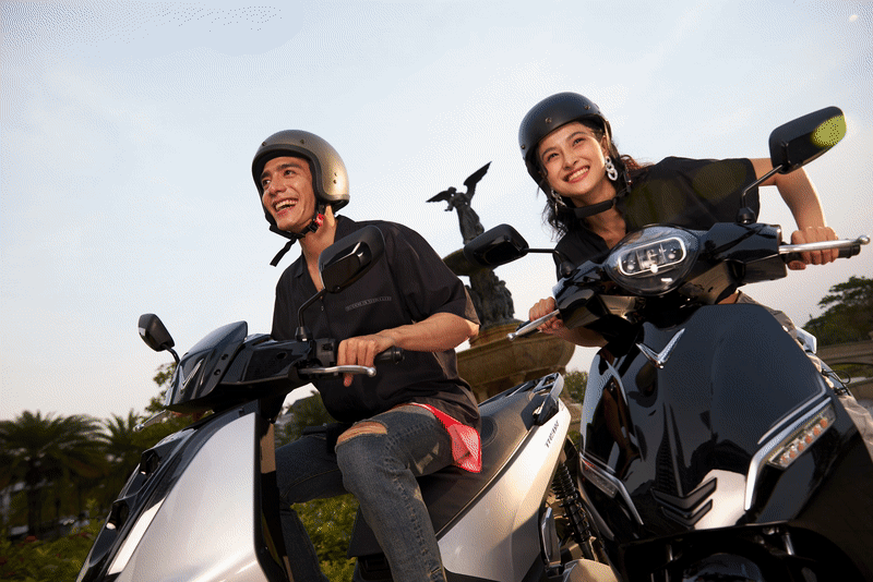 commercial friends lifestyle motorbike Scooter vinfast vietnam car photoshoot Vehicle Photography minh mi goi
