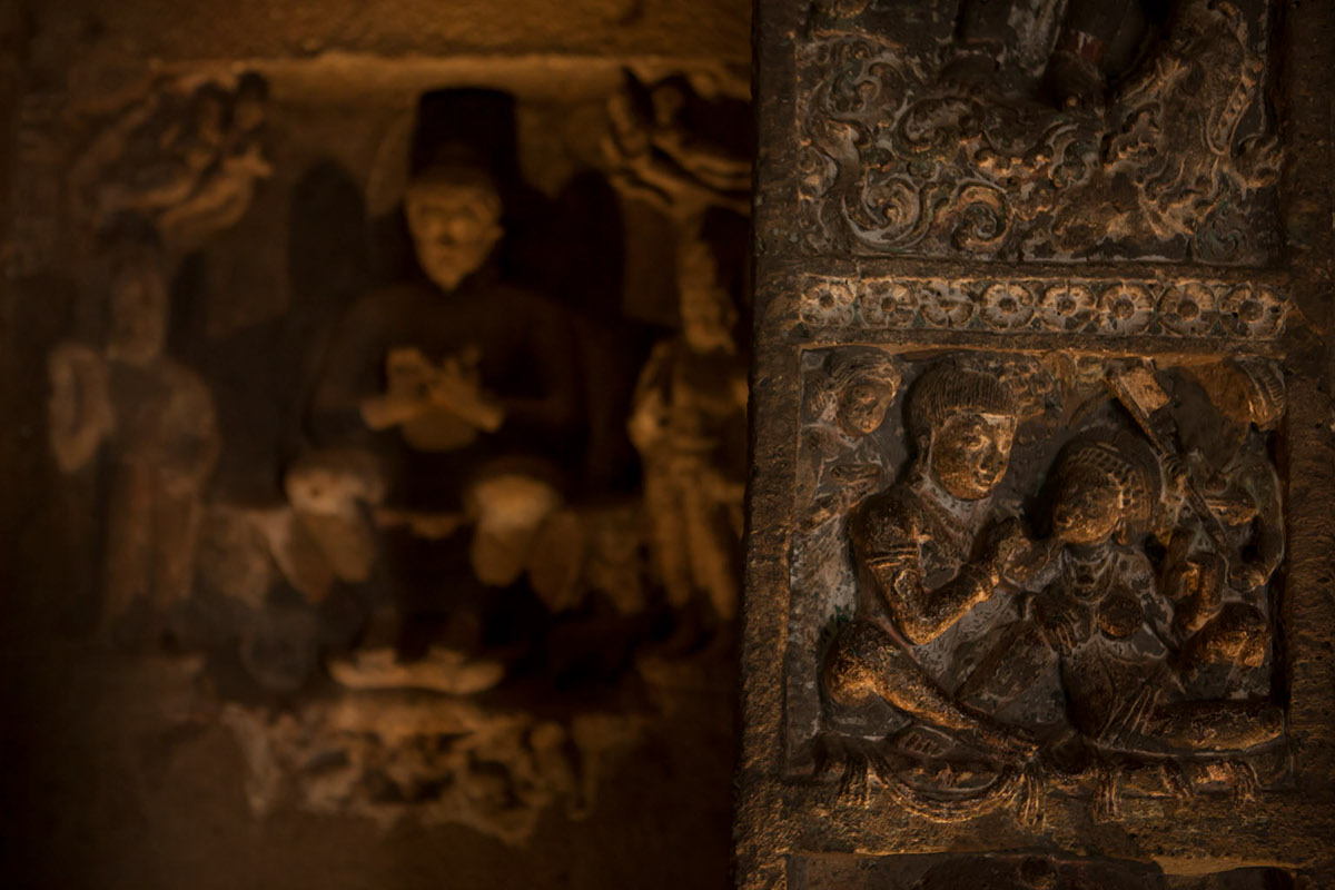 ajanta eLLora Caves buddhism monastery temple Hinduism India Buddha maharastra patrimony UNESCO
