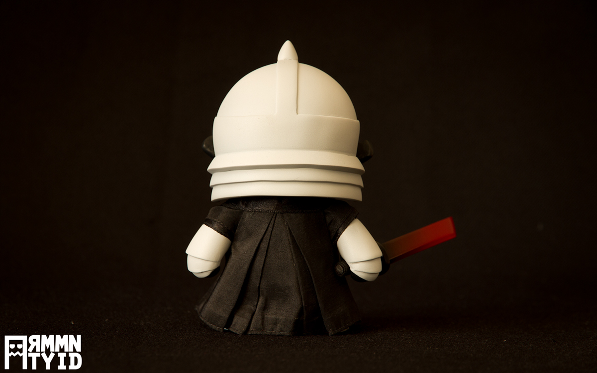 stormtrooper samurai Munny Kidrobot Artmymind