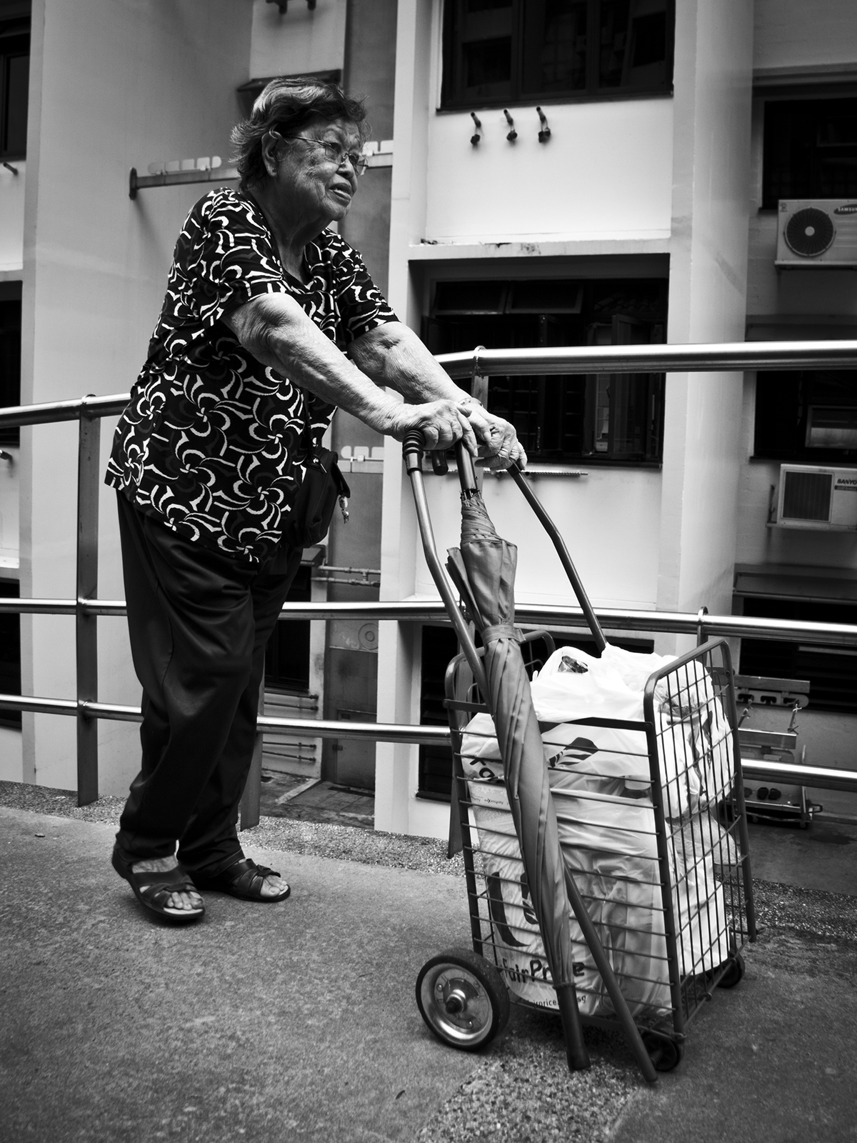 photos Elderly old story black and white
