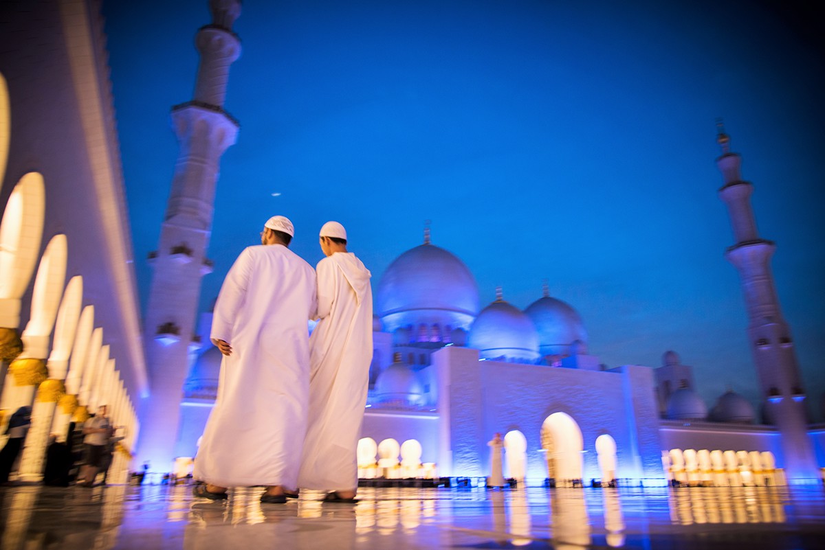 Abu Dhabi mosque islam Orient streetphotography Street Arab