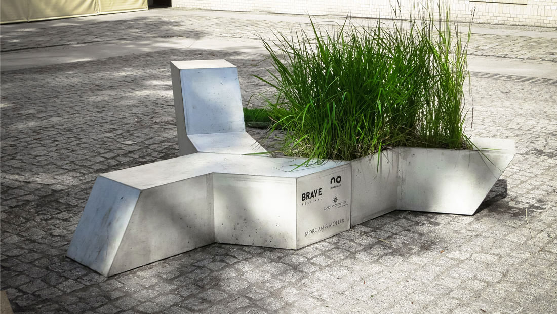 installation temporary concrete bench modular