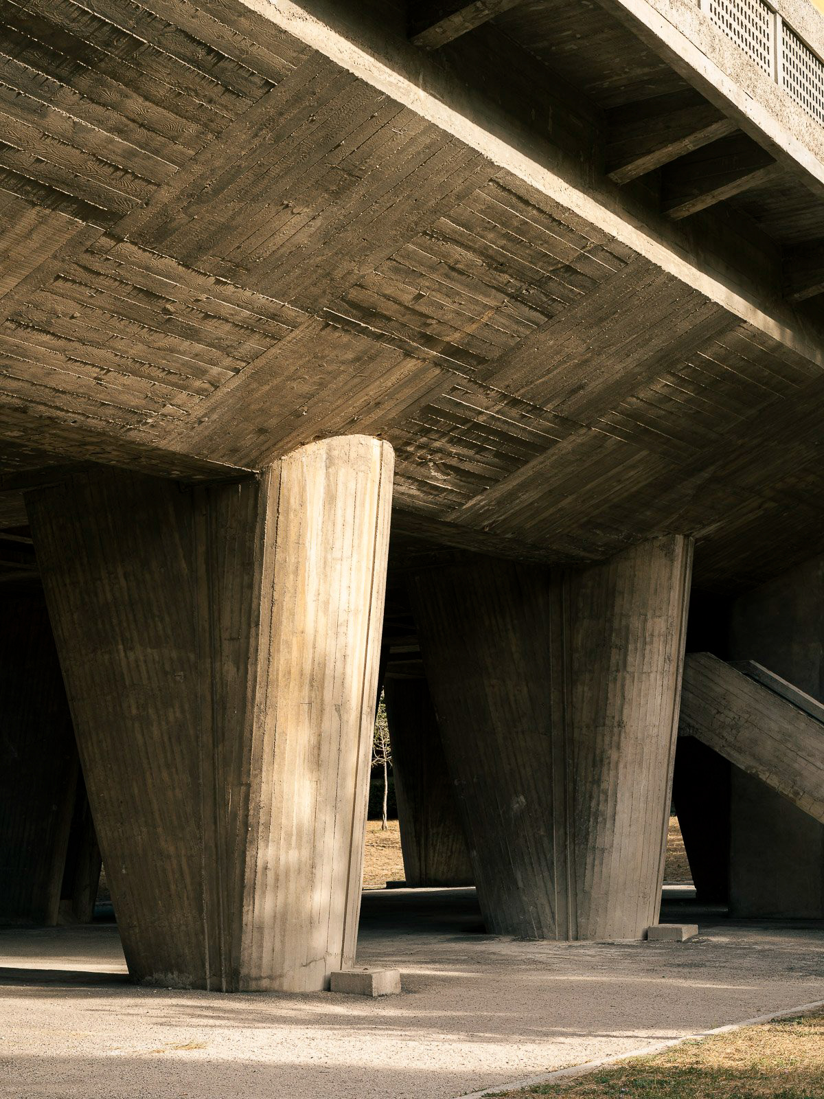 LeCorbusier Brutalism Brutalist modernism functionalism concrete marseille france citeradieuse modernarchitecture
