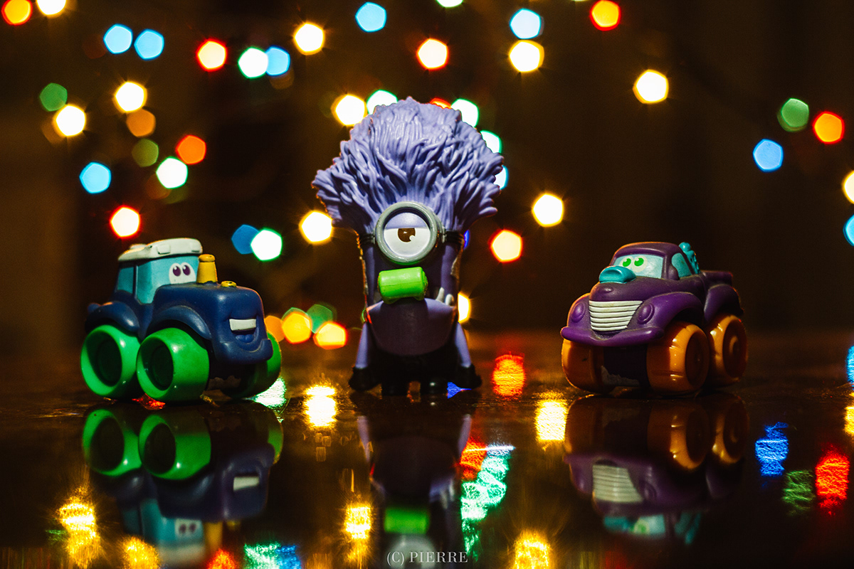 minions smurfs Cartoons Miniature Christmas Holiday bokeh