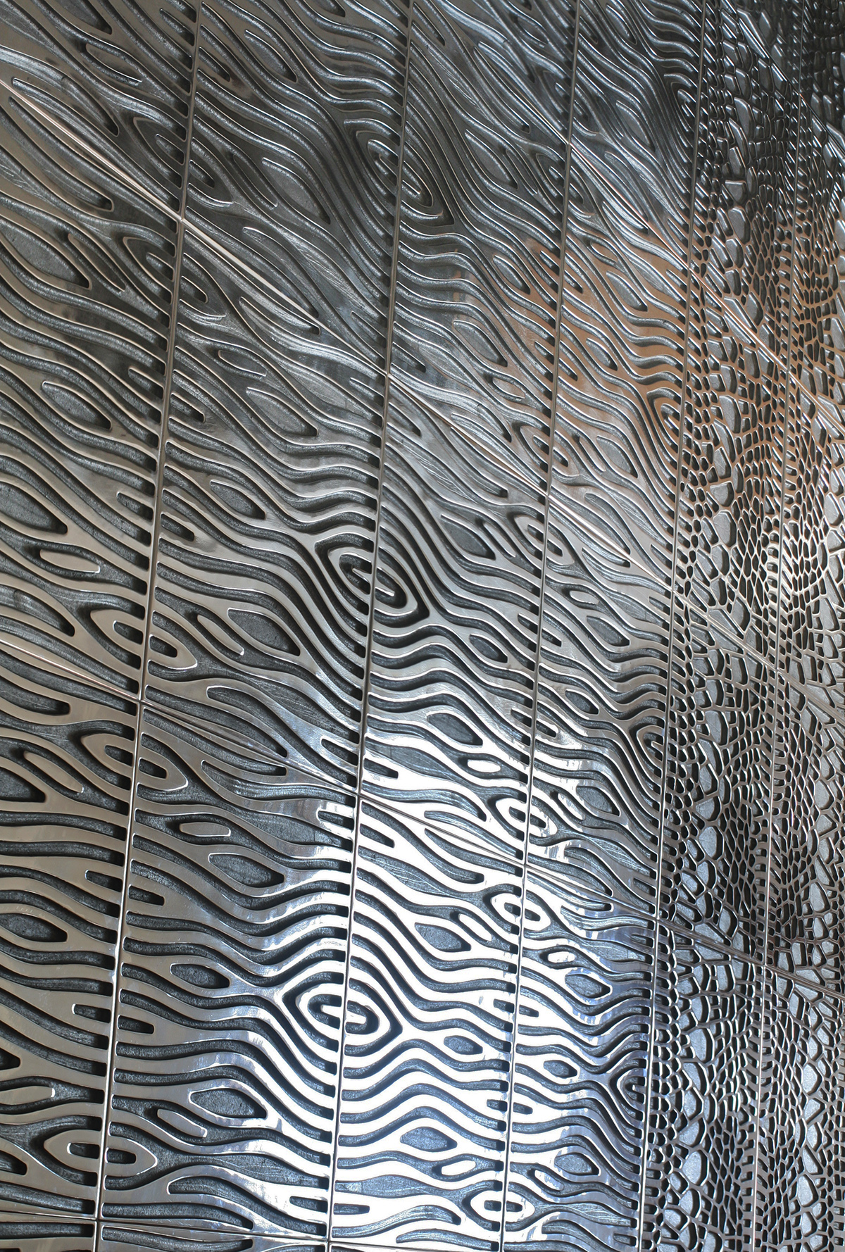 aluminium RECYCLED metal shiny silver wall tile art Mural skin reptile organic design modern contemporary