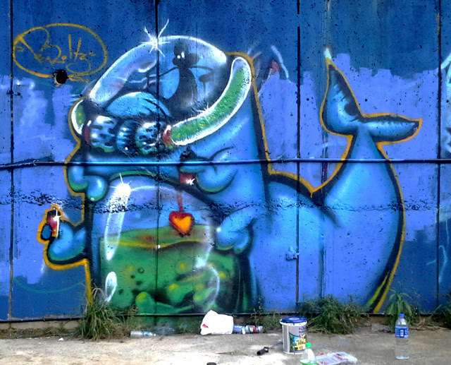 monster Character streetart wall perol
