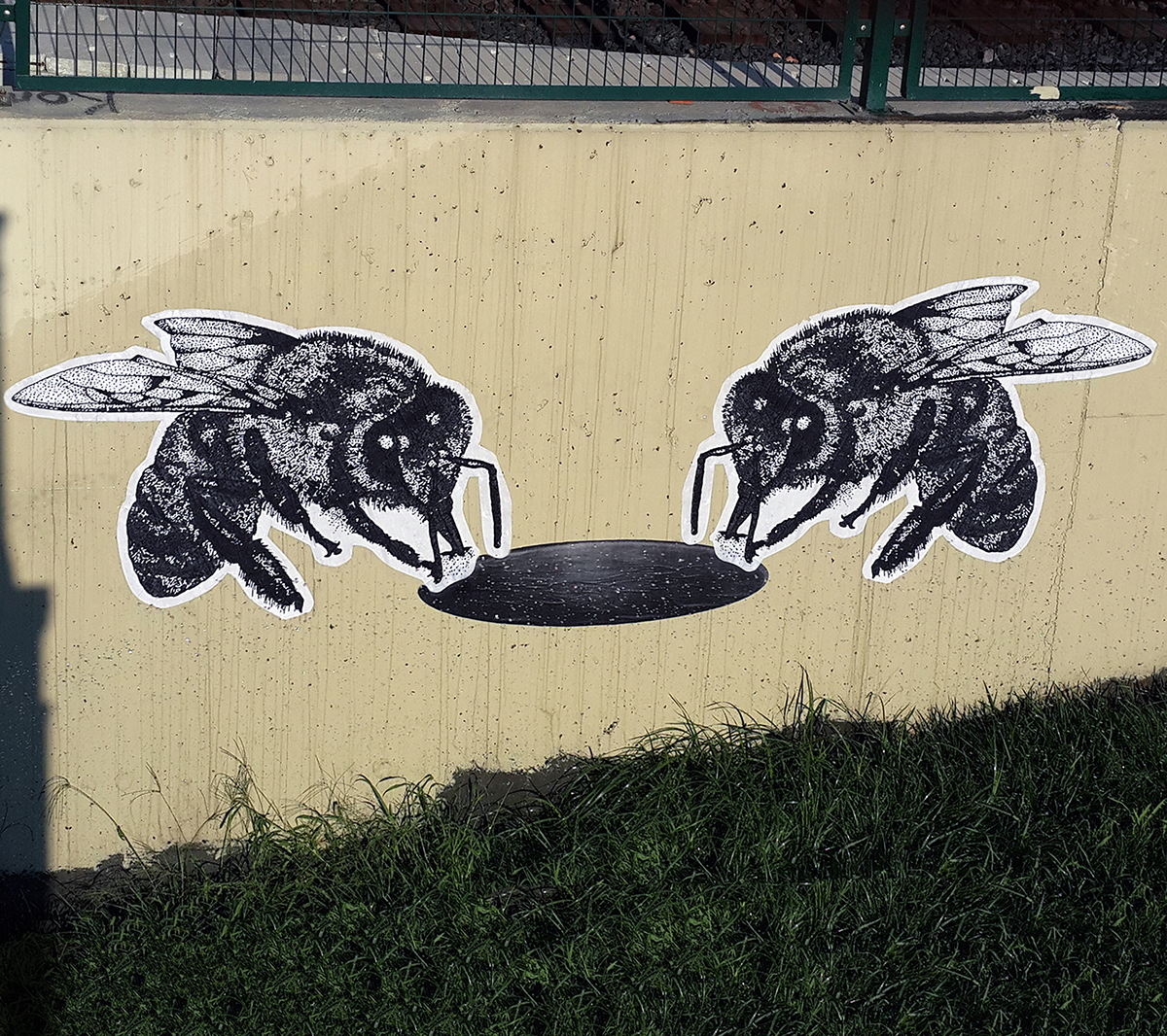 wheatpaste bee Pasteup print blackwhite streetart
