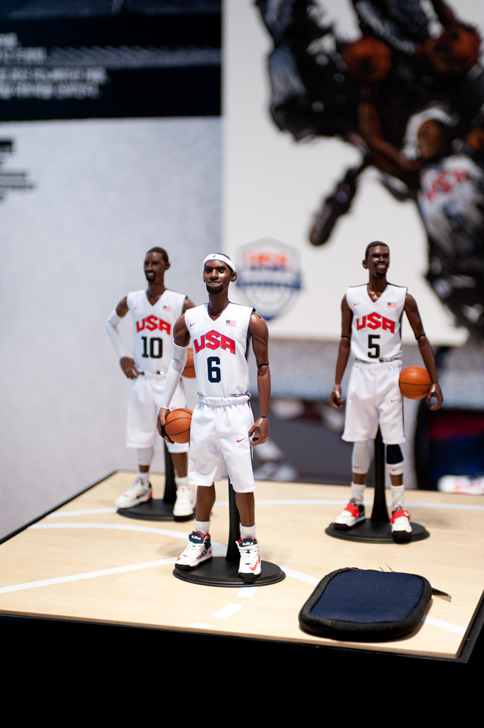 Dream Team Kobe Bryant LeBron James kevin durant coolrain art toy London Olympics