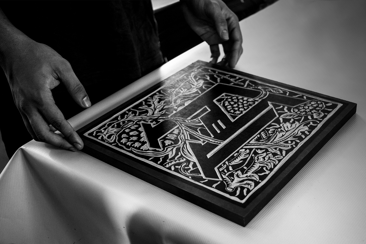 woodcut printmaking xilogravura band Album cover Anahara brasilia Madeira wood tool carve details ink press