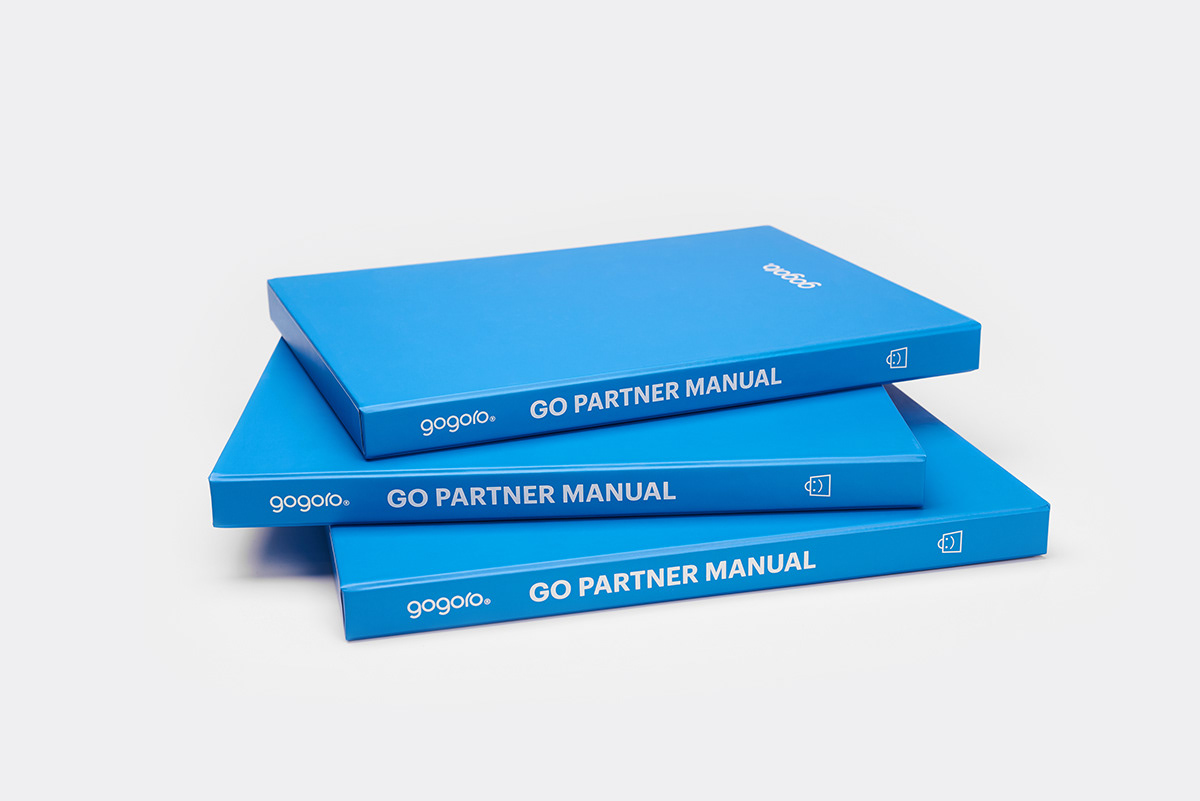 book design branding  brochure Gogoro graphic design  Layout manual 加盟手冊 手冊設計 電動機車