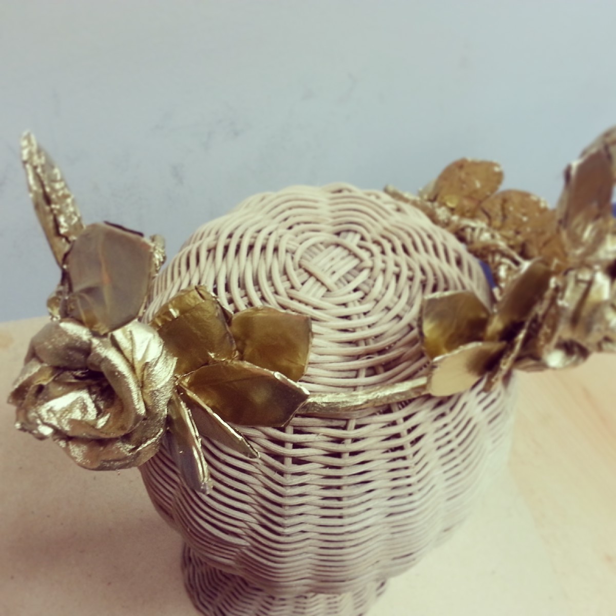 handmade crown greek spray gold toilet papers  foil