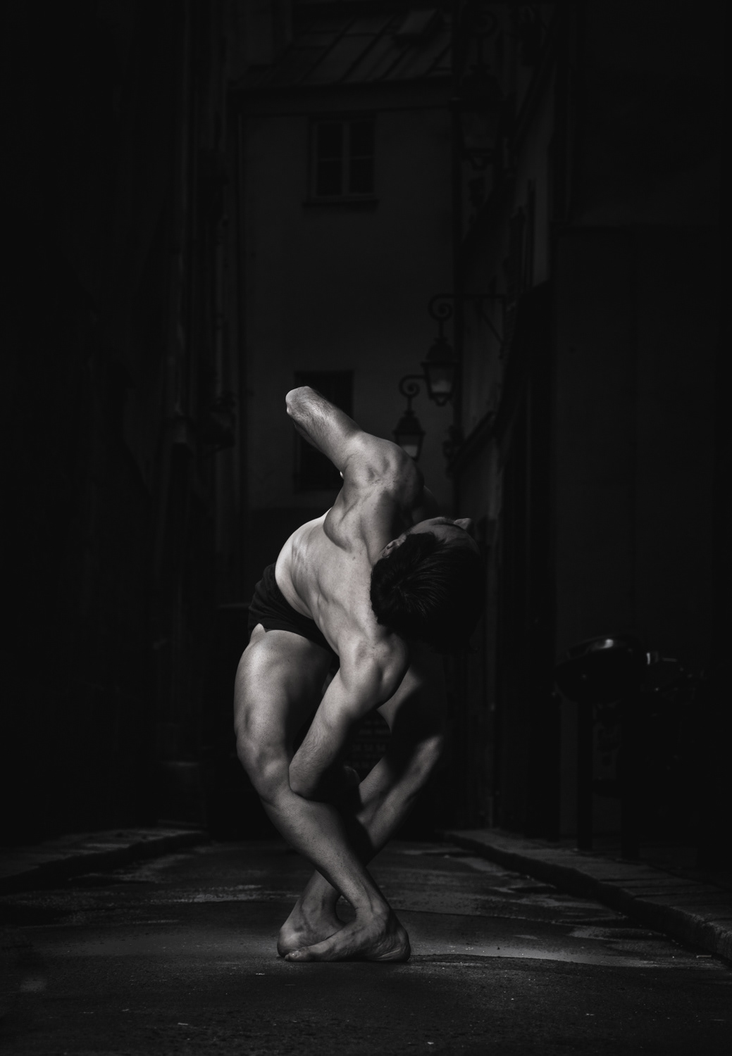 dancer ballet dancer contemporary DANCE   Paris Street kevin cheick toure toure cheick  pain and dance pain
