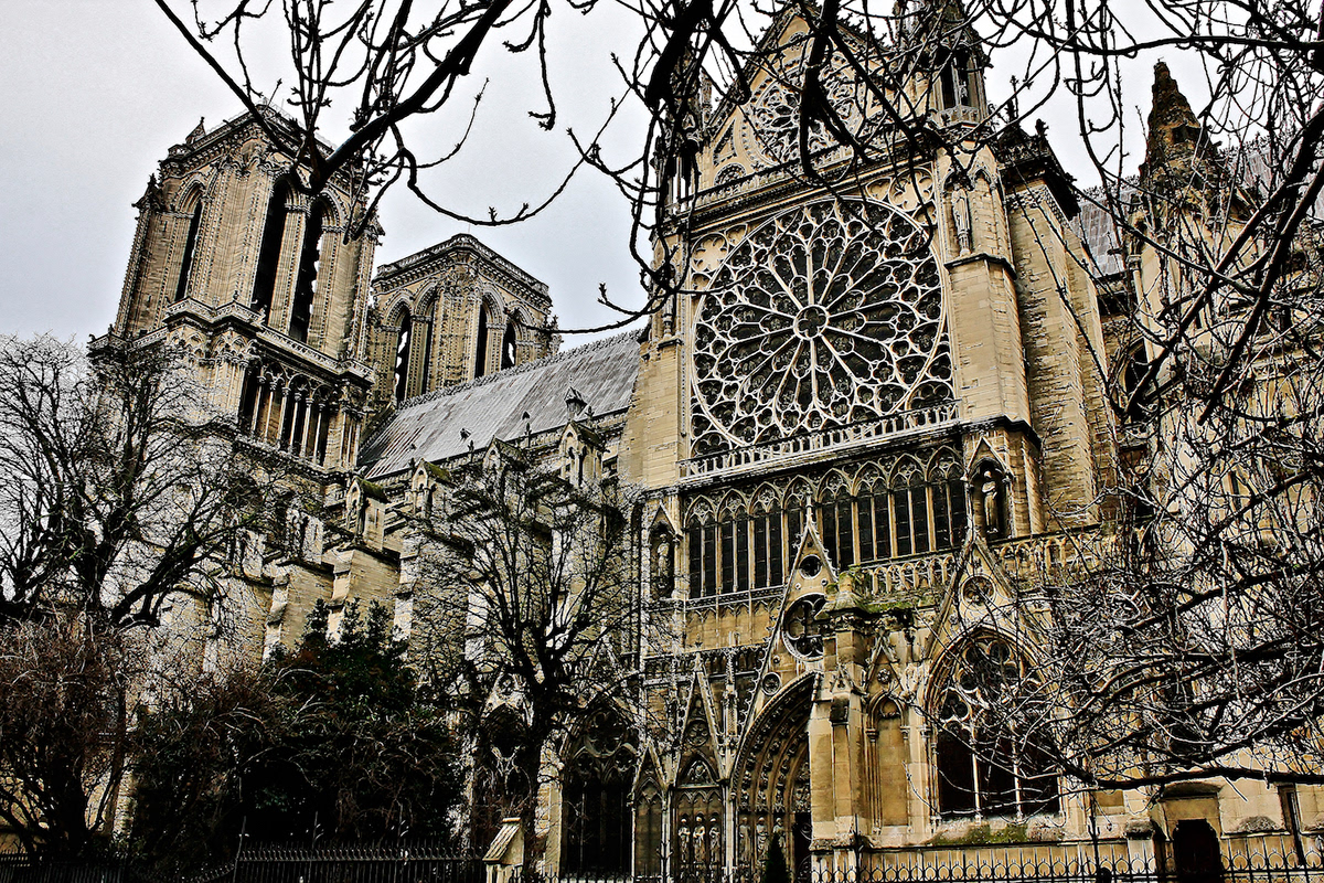 Paris Saint-Julien le Pauvre Saint-Séverin Saint-Germain de Prés Saint-Merry SAINT-GERMAIN L'AUXERROIS churches architecture