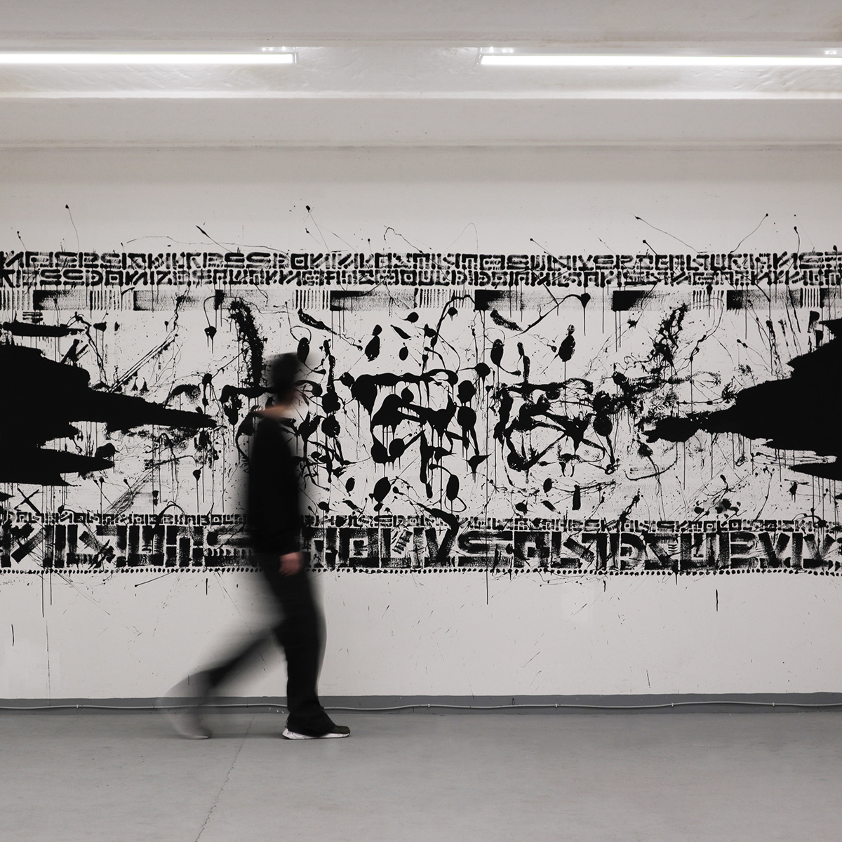 thekrank the krank berlin urban art Exhibition  minimal black and white Mural Street Art 