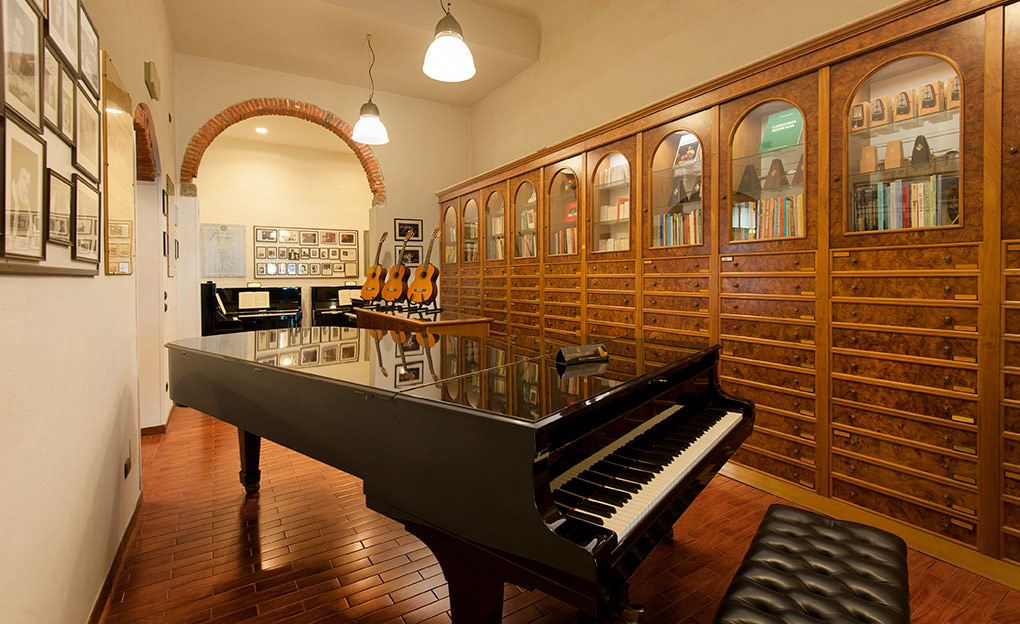 shop photo photographer Florence Tuscany Piano interiors