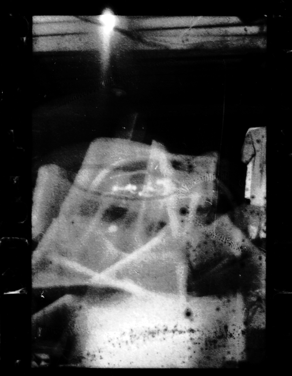 alternative processes analogous Bachelor's degree black and white blanco y negro blanco ynegro congelado cuarto oscuro Dark room digital experimentación visual fotografo foto manipulación Fotografia frozen Joan Foncuberta negative negativo photographer procesos alternativos rollo sabatier scanner solarización solarizado solarization surreal surrealism surrealismo surrealist surrealista tiempo time trabajo de grado vintage visual experimentation Portraiture creative Analogue FilmPhotography