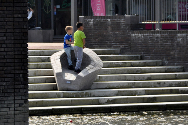 Zagara sculpture commissioned art public art Granito zoetermeer Context related art