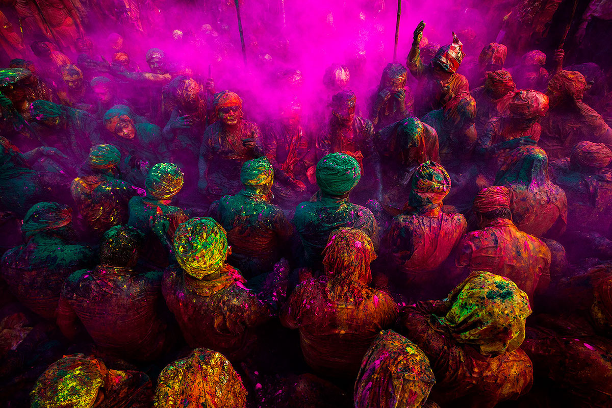 holi Braj Holi Festival of Colors people traditions cultures festivals India Uttar Pradesh Barsana Nandgaon