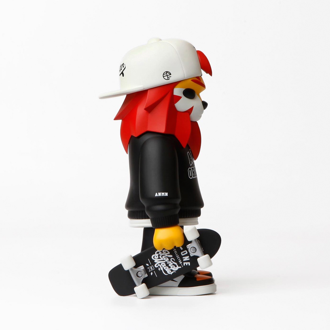 arttoy Character designertoy figure handmade Render resin sculpture skater toy