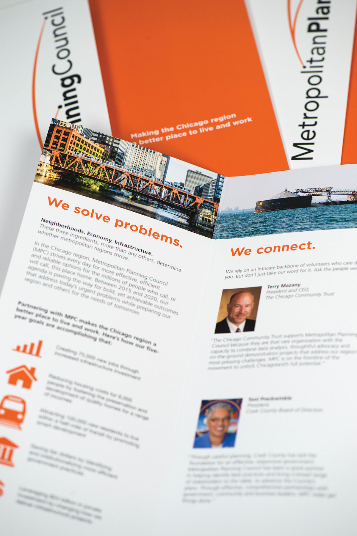 mpc Urban planning metropolitan chicago development brochure marketing   Collateral
