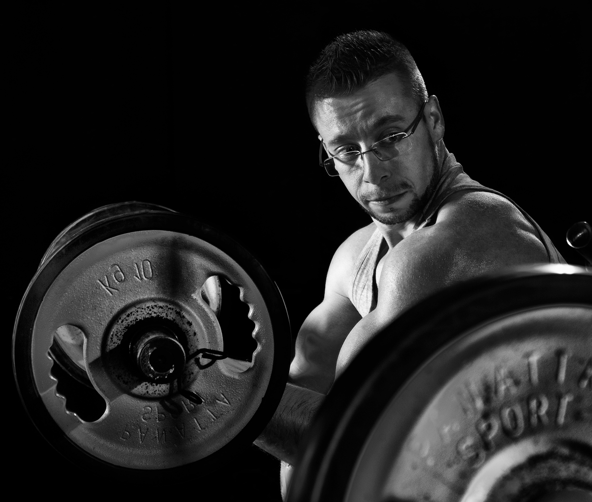 bodybuilder supplements sport gym nutrishock Catalogue weights nutrition training fitness