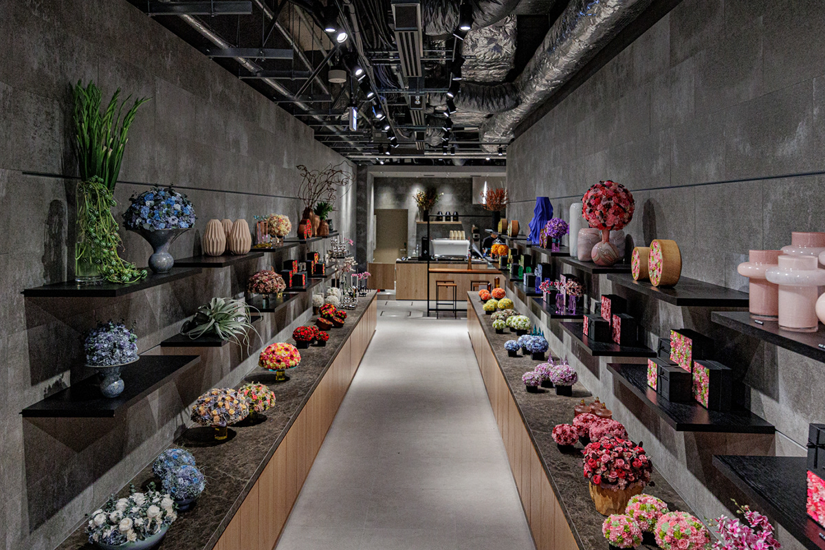 storedesign Retaildesign interior design  flowerstore nicolai bergmann Adobe Portfolio