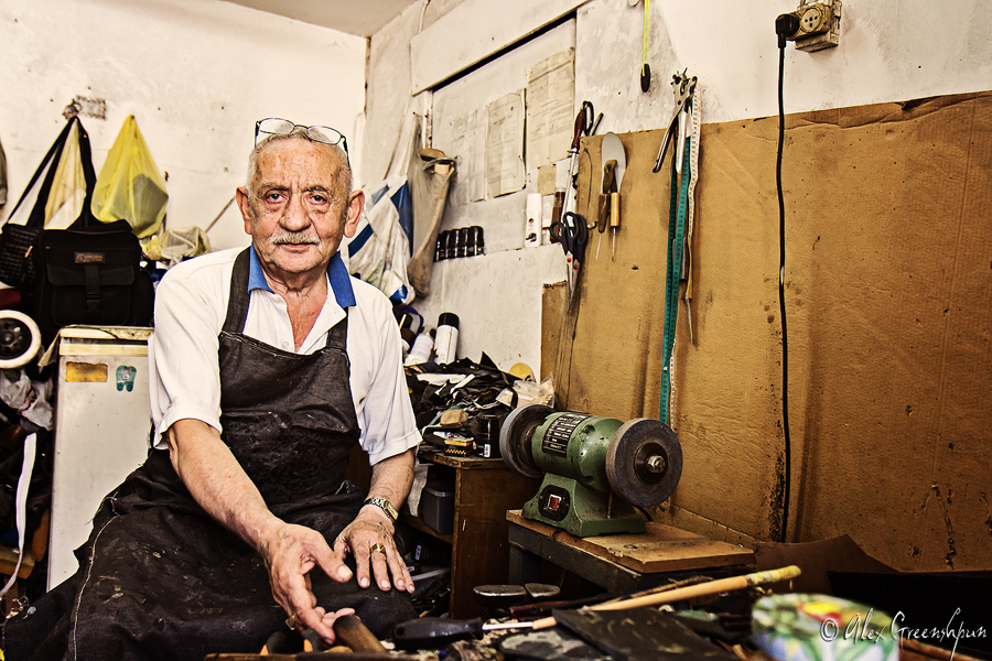 Documentary  people life Work  labor physical labor portrait Portraiture Street spontaneous b&w color israel hands