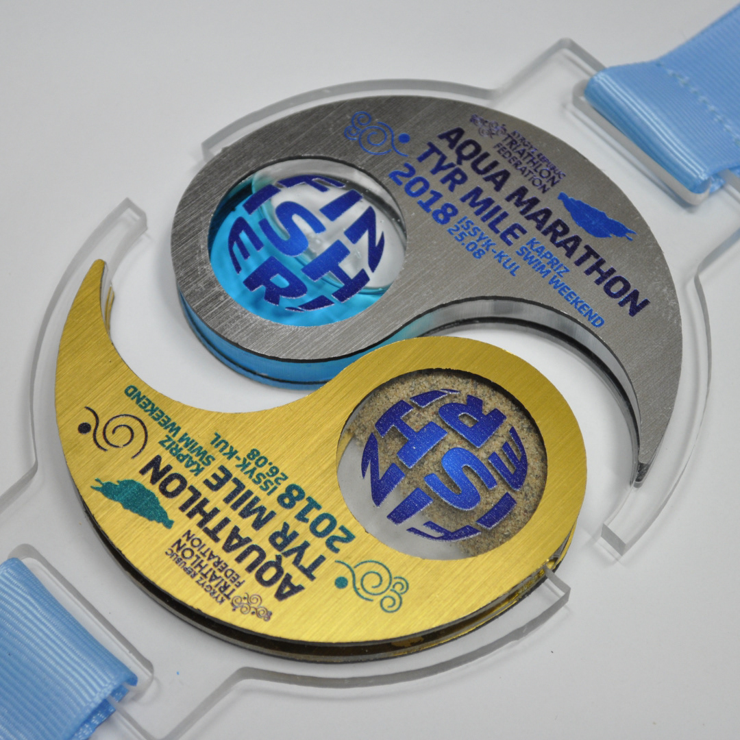 graphic design  Half marathon Marathon Medal swim design designer graphic medal designer run