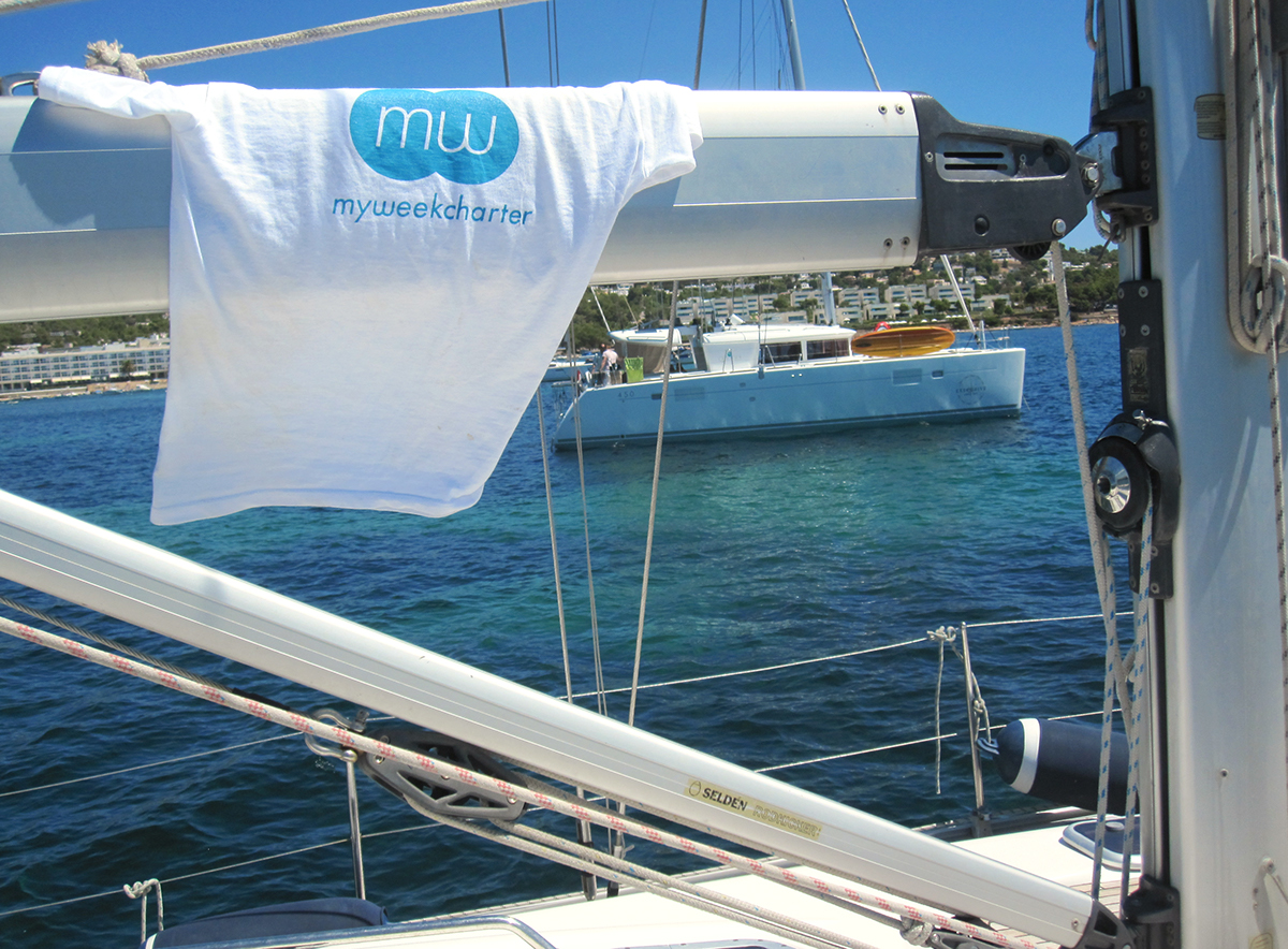 charter mediterranean boat binoculars green blue sea holidays mediterraneo vacaciones velero LLuisCCatchot AZUL Verde mar