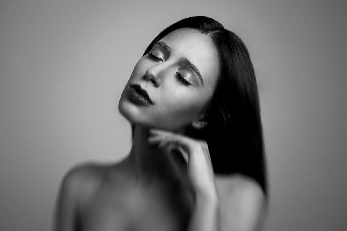 portrait medousa dark soft hard black/white beauty