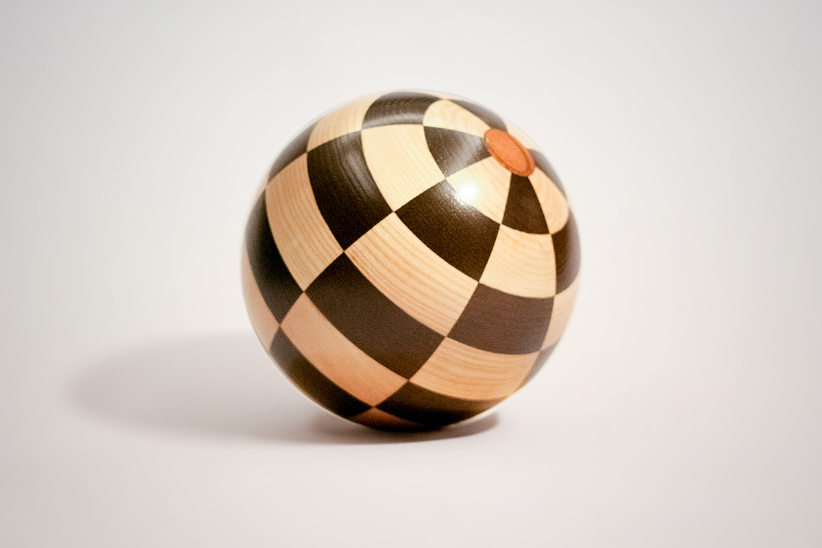 game chess globe wood craft