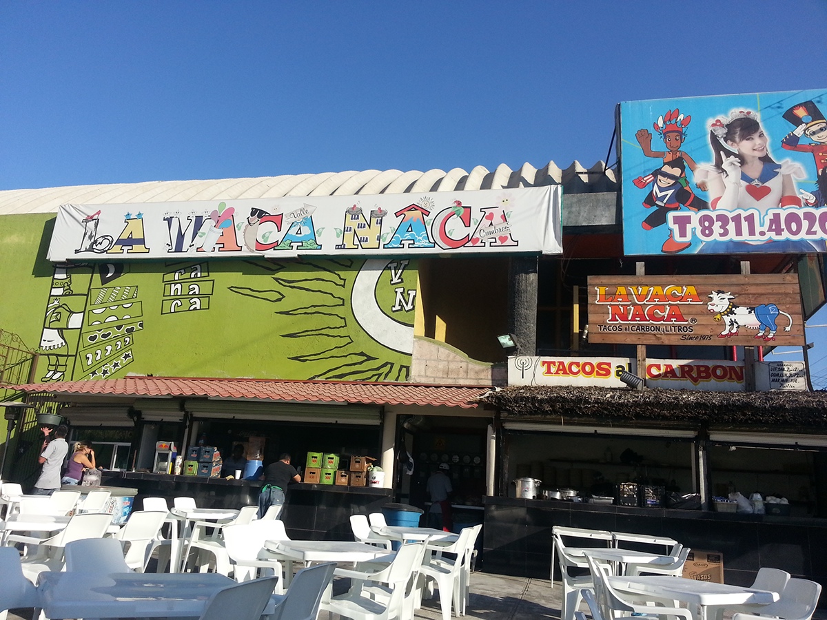 restaurant bar vacanaca cow udem monterrey mexico CRGS logo wood