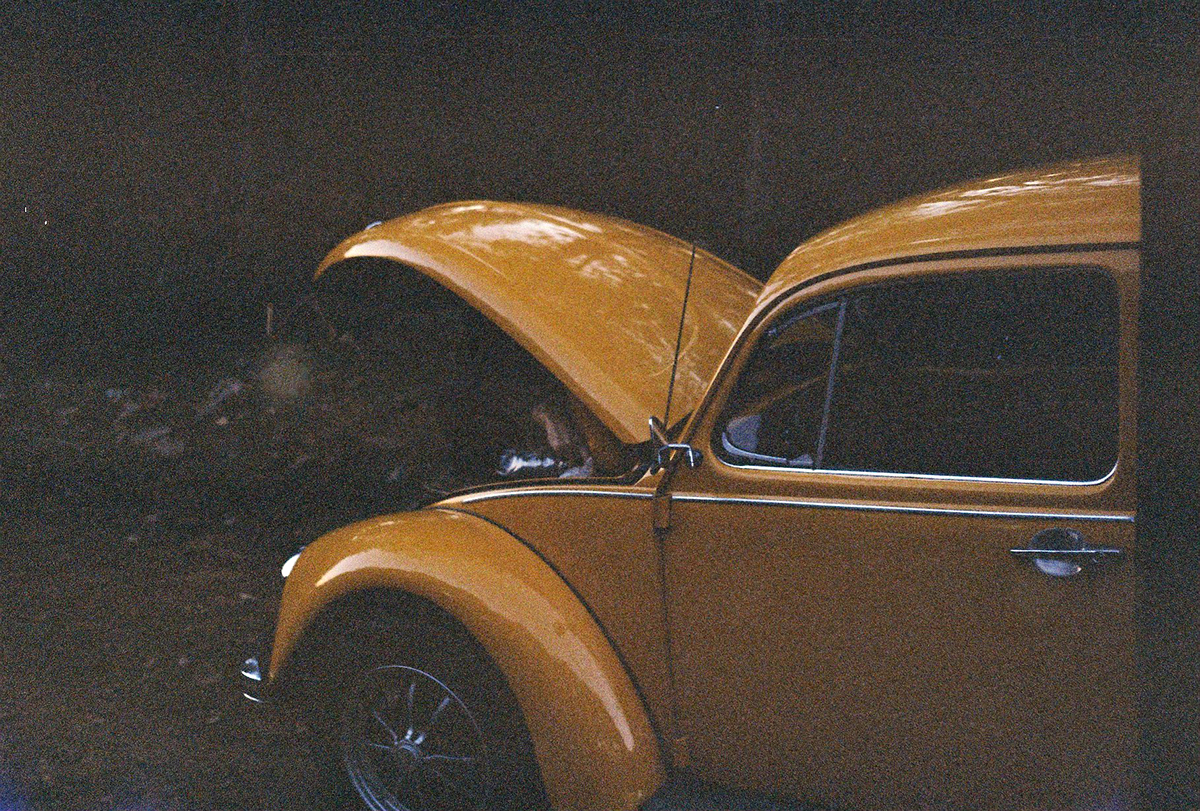 35mm analog kodak volkswagen beetle Analogue FilmPhotography kodak200 35mmfilm color filmisnotdead