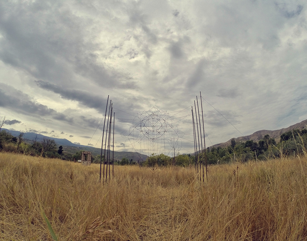 kvachi sculpture installation wire conceptual art endless festinova garikula DIY contemporary contemporary art