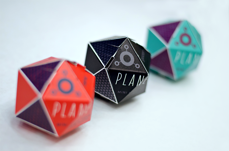 Designer toys toy packaging design cool alien Pluto vinyl toys figurine Space spaceship Scifi science fiction minimal minimalist geometric