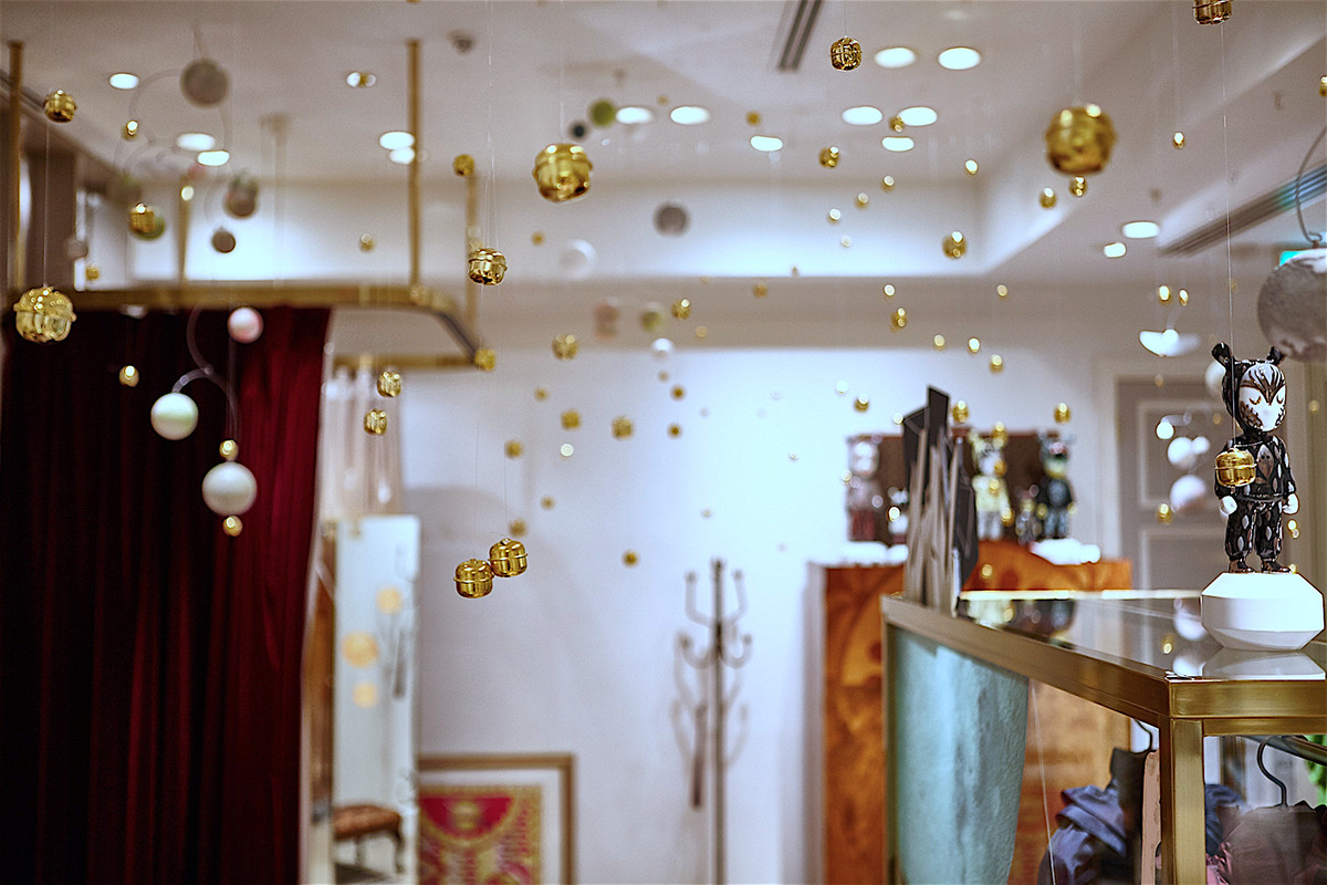 Vermeerist BEAMS beams tokyo przemek sobocki Display fashion boutique ILLUSTRATION  installation