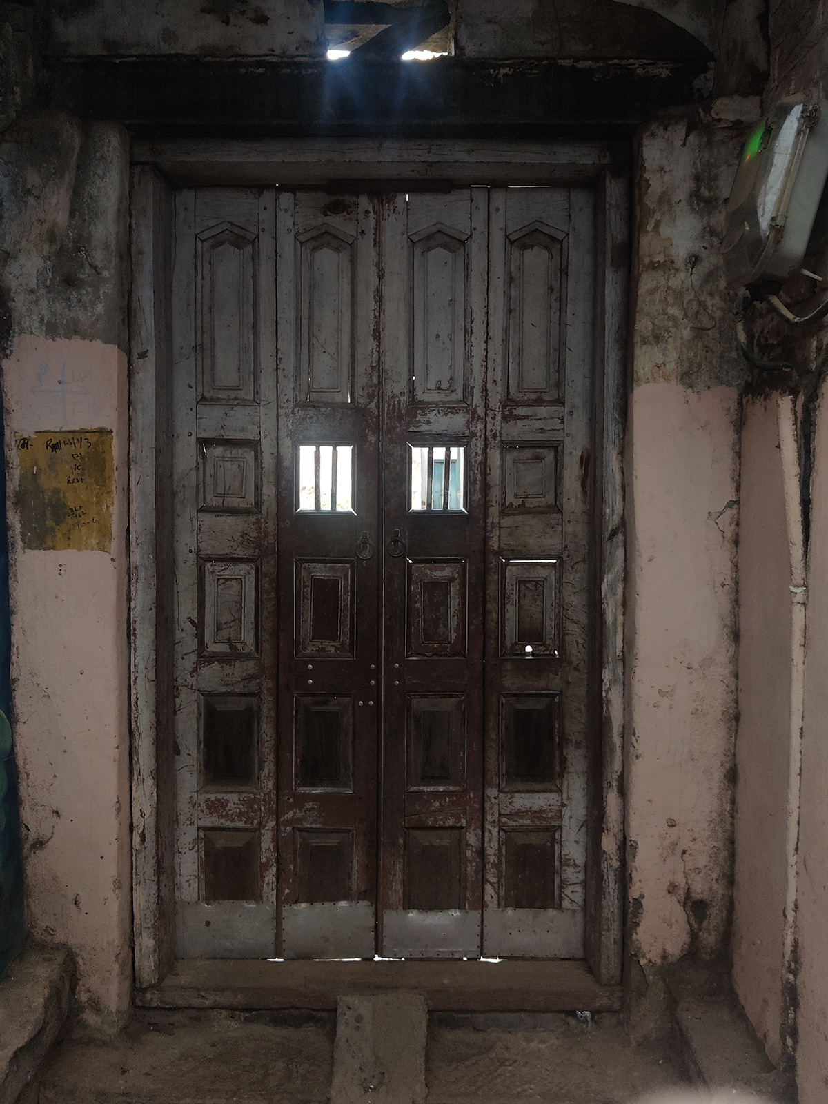 abandoned city vintage varanasi banaras India PetProject old urbanexploration