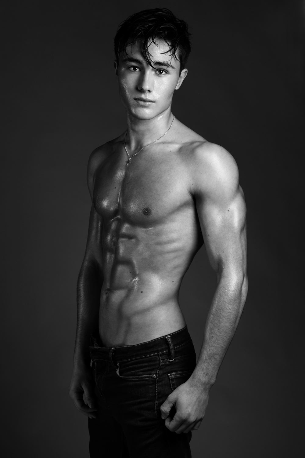 fitness Coach sportif abs sexy men cute Young muscle photographe de mode photoshoot male model Paris france