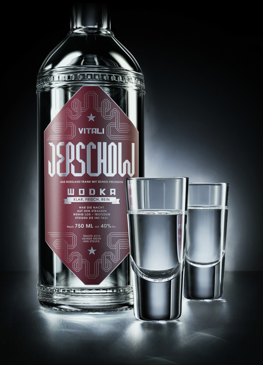 CGI postproduction look developement ad beverage bottle glass shading lighting studio CG photography grading Vodka Whisky Label