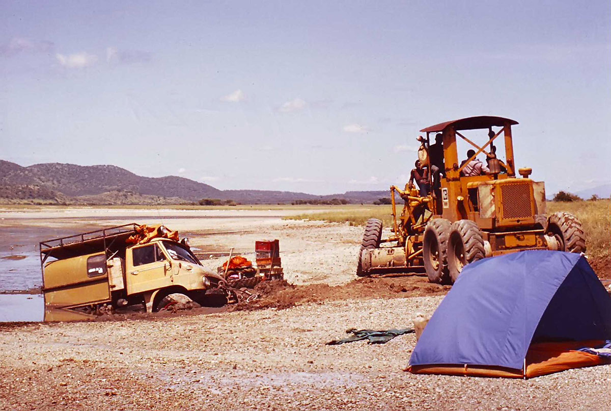 Travel  Africa  black continent  unimog  4x4  graef und Stift  Truck  Desert  sudan  niger  kenya  Tanzania Retro 70s