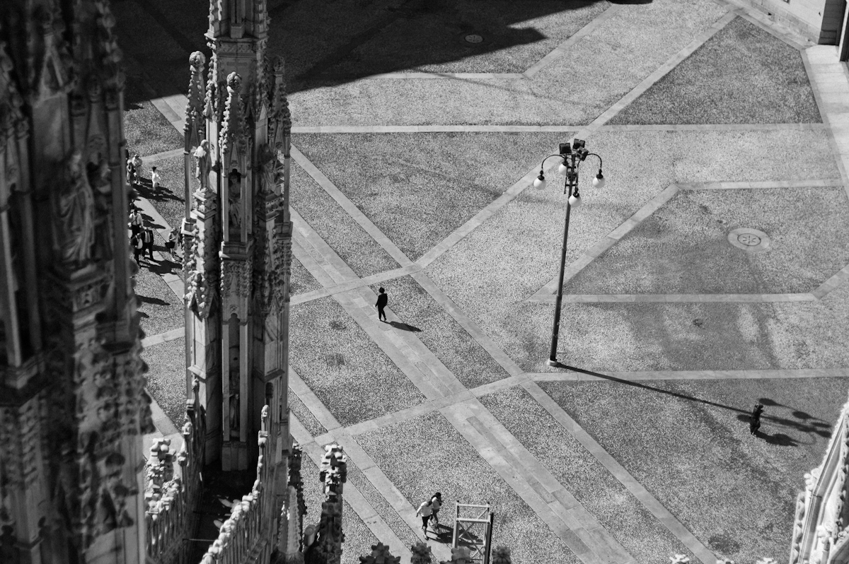 milano Documentary  street photography black and white Travel Italy Street sushidesigns bnw