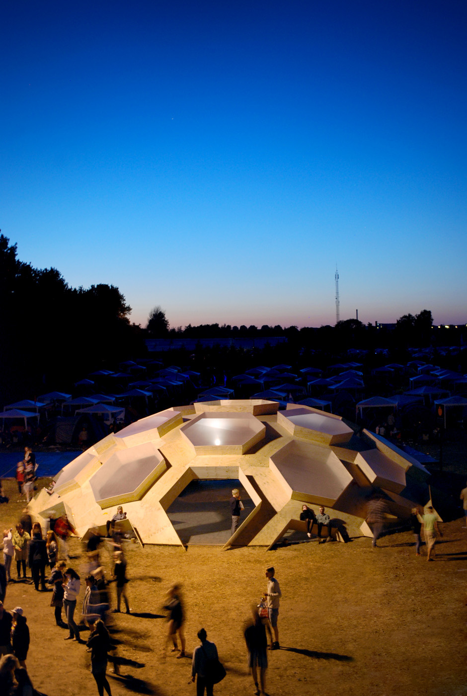 Geodesic dome roskilde festival plywood henrik almegaard kristoffer tejlgaard