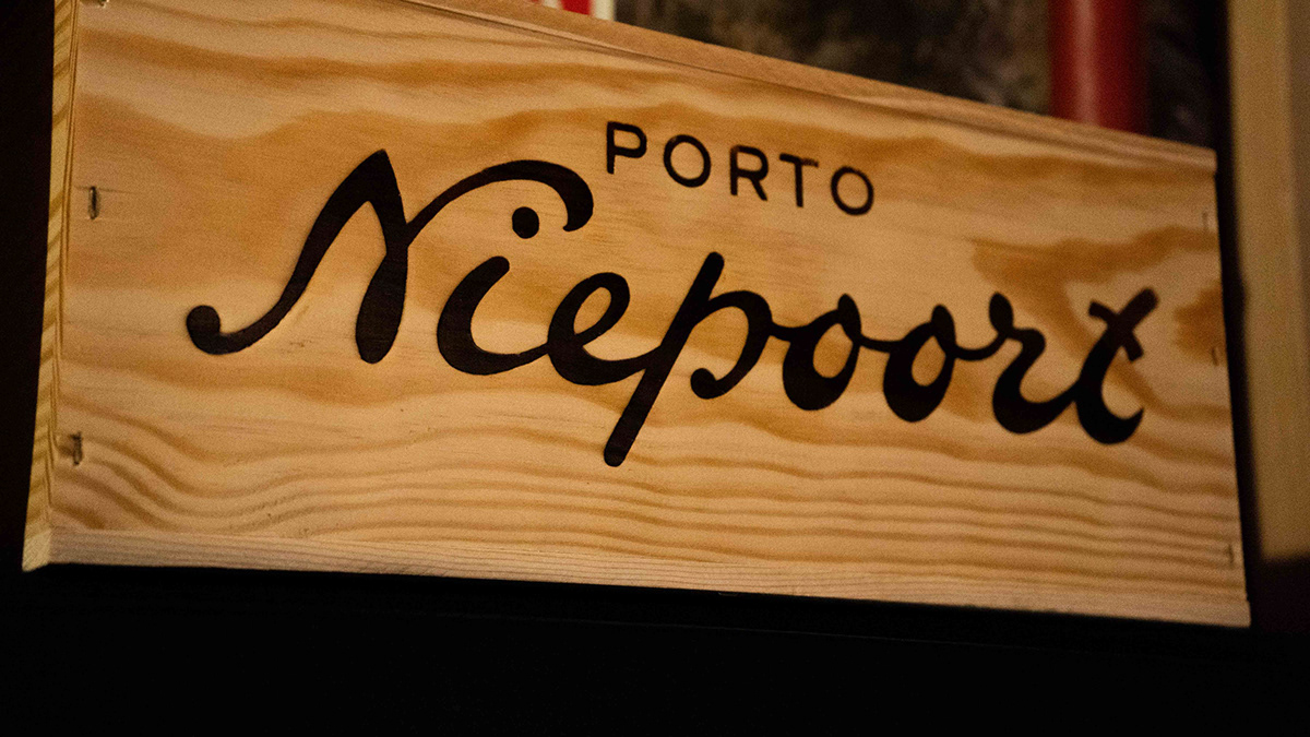 alcohol bar bottle Caves drink niepoort porto wine wine Wine Packaging