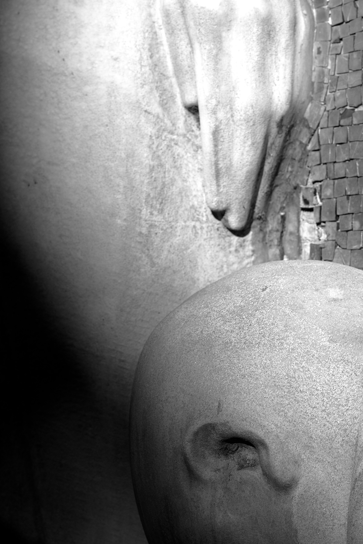 cementery Motivarte Sculpt narrow black and white