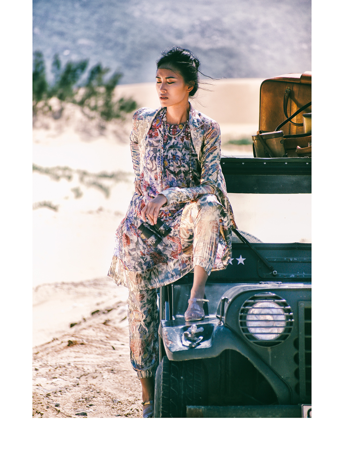 muse desert chanel model SILK Make Up stylish life blue sheep editorial beauty texture material beloved