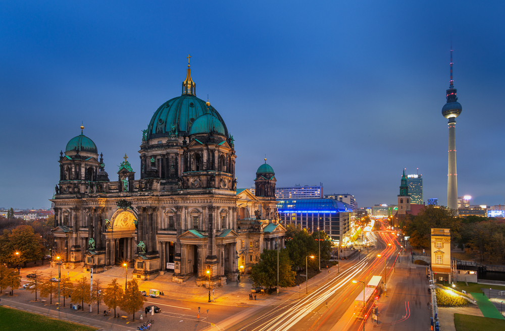 germany  Berlin  architecture  travel photography  travel promotion  autumn  Ambient
