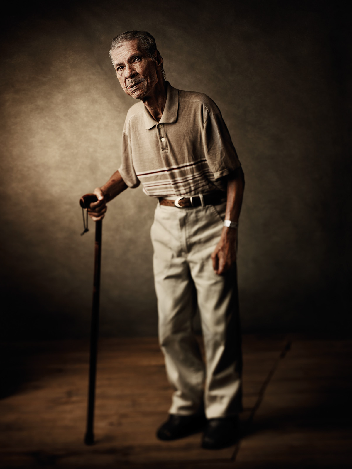portrait retouching  old people asylum Brazil