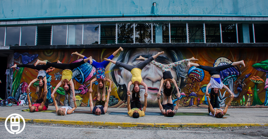 acroyoga   costarica ucr san pedro people city san jose University art Graffity acro Circus partneracro acrobatics