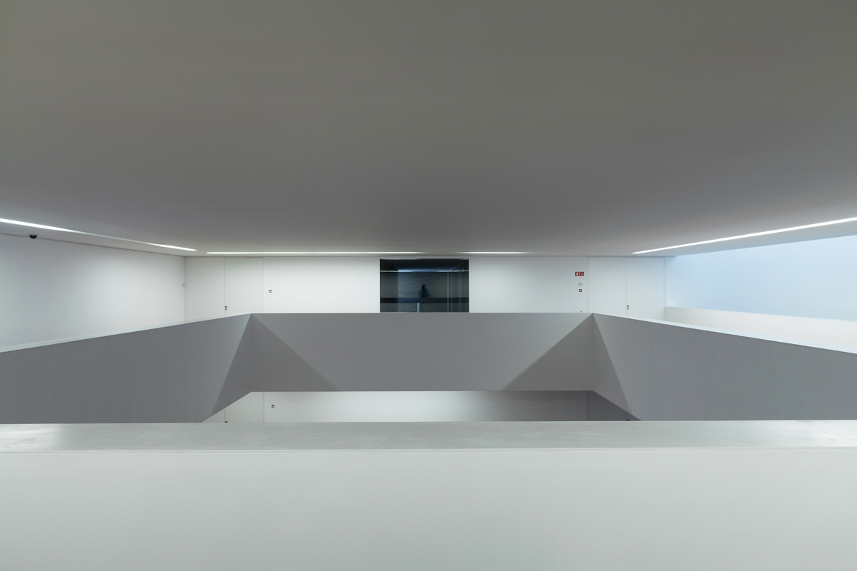 Madeira Portugal casa das mudas paulo david Alvar Aalto museum minimal clean White geometry geometric