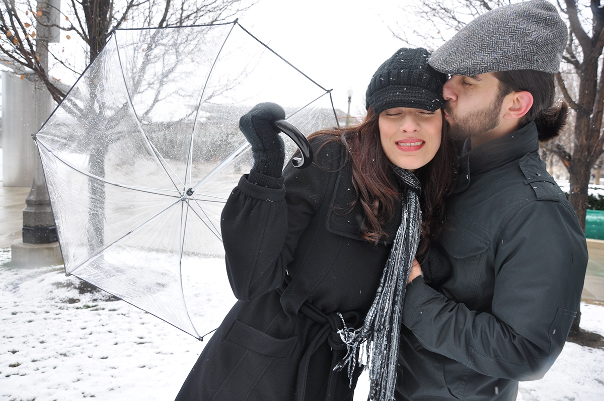 lifestyle Fashion  winter snow rain chicago couple cold romantic